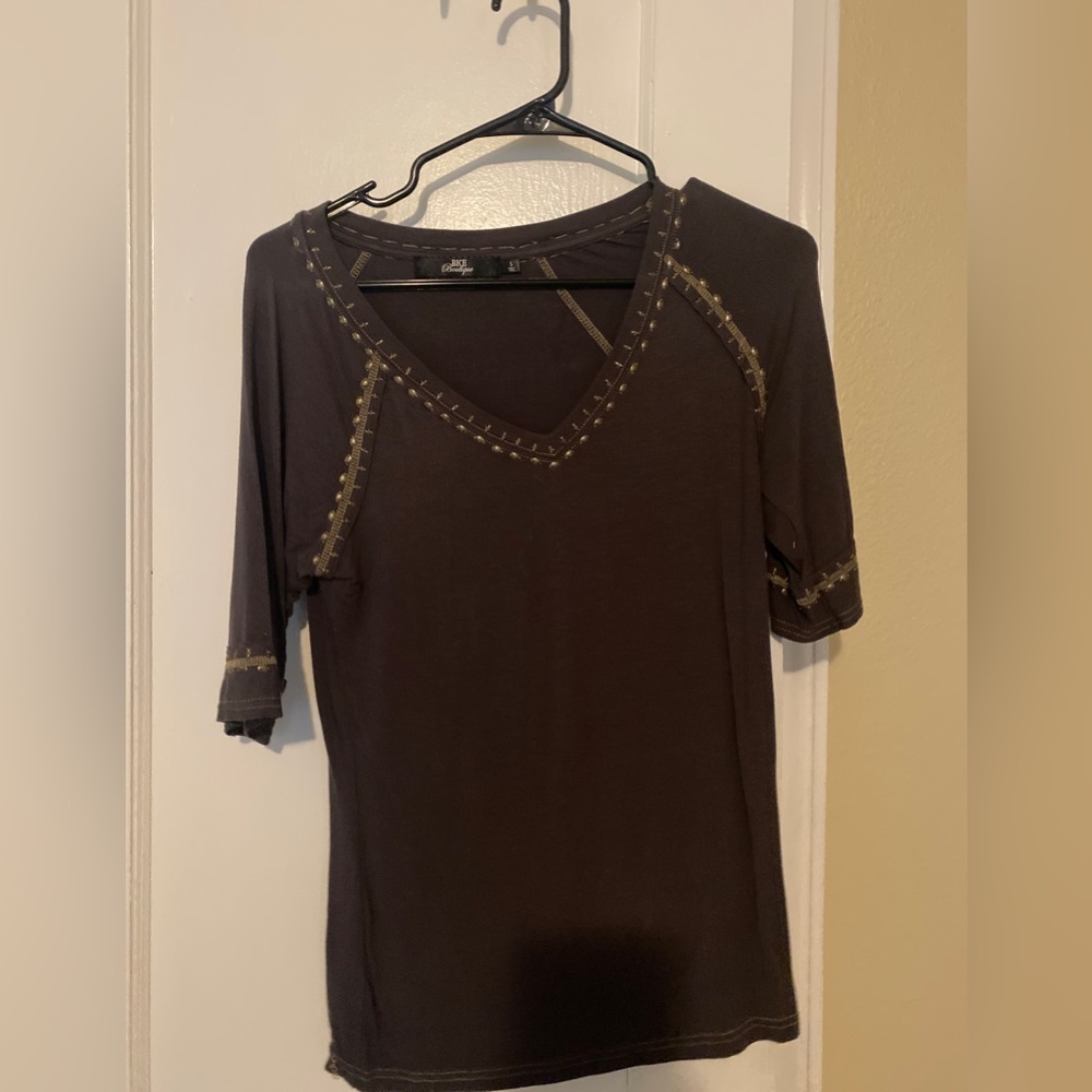 Buckle long sleeve top